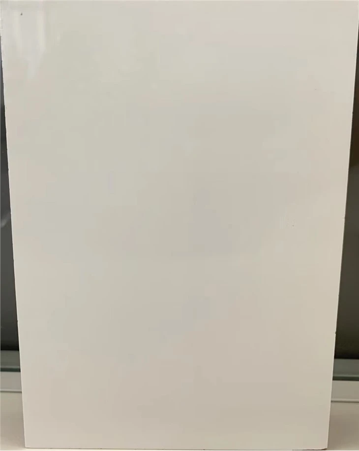 Pannello MDF bianco lucido