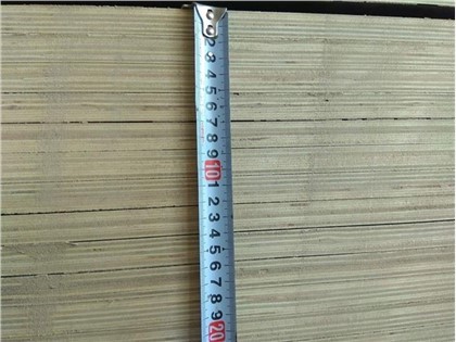 Compensato rivestito in pellicola di pioppo pieno di buona qualità e prezzo basso da 18 mm